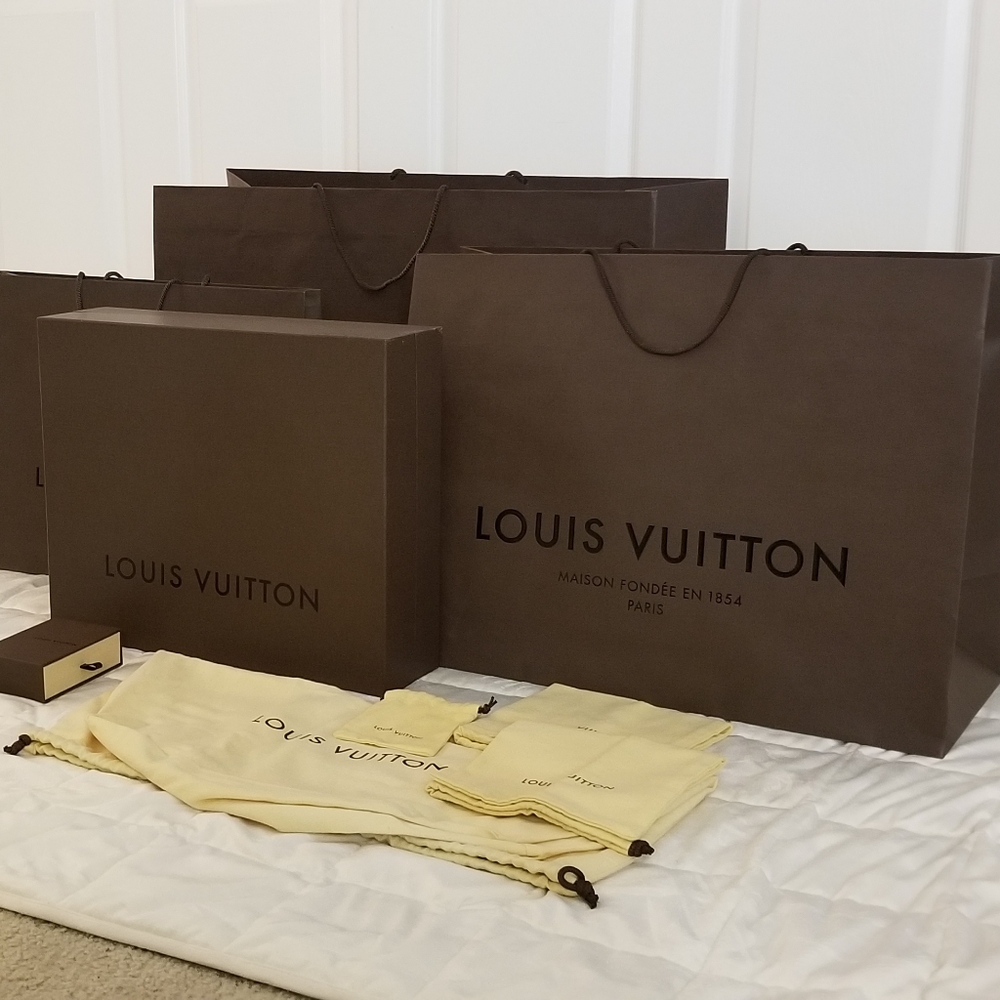 Louis Vuitton Shopping Bag